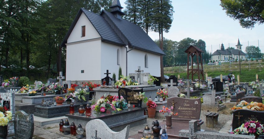 Cmentarz parafialny w Polańczyku